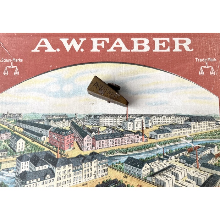 AW Faber Saphir Spitzer
