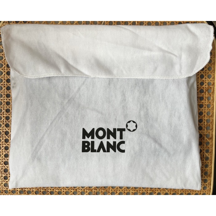 Montblanc Meisterstück Soft Grain Clutch 127941