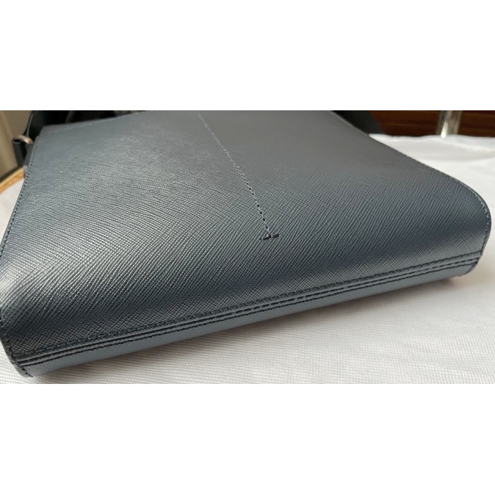 Montblanc-Sartorial-Envelope-Bag-128567-2