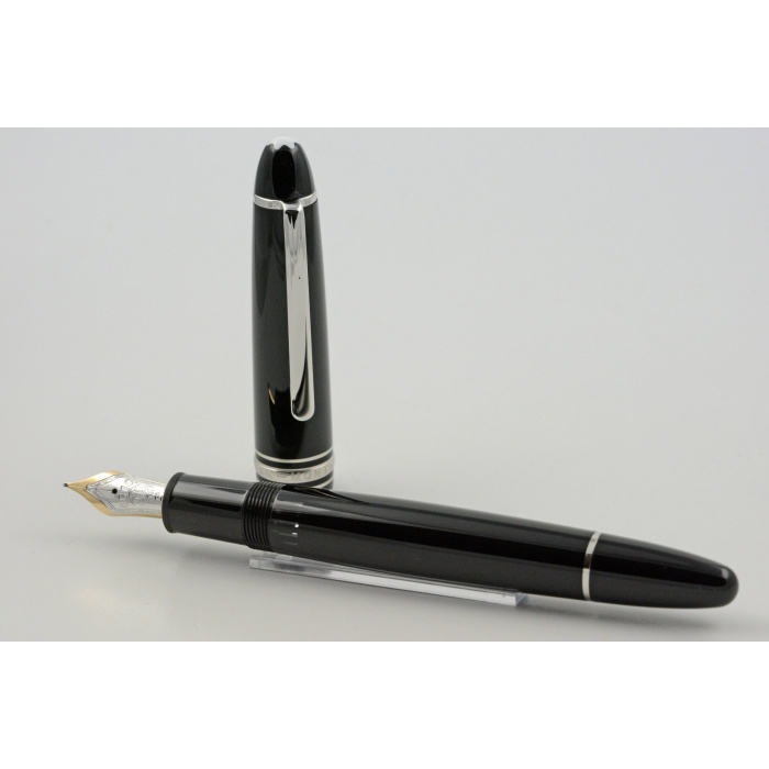 Montblanc 146 MEISTERSTUeCK PLATINUMCOATED LE GRAND FUeLLFEDERHALTER 132442