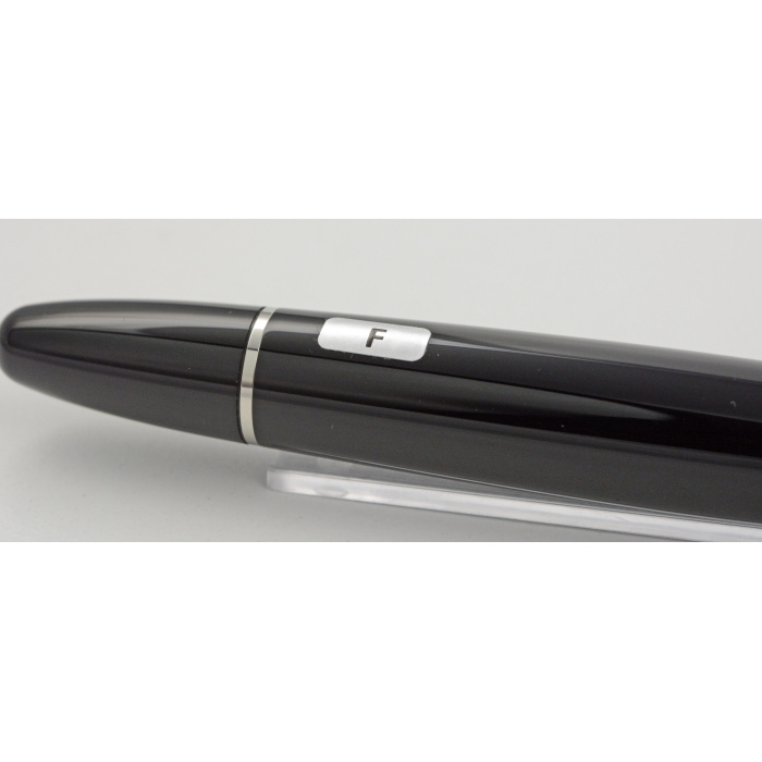 Montblanc 146 MEISTERSTUeCK PLATINUMCOATED LE GRAND FUeLLFEDERHALTER 132442