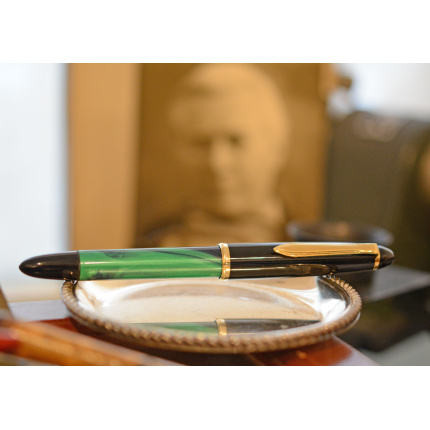 Vintage-Senator-Windsor-Kolbenfueller-Gruen