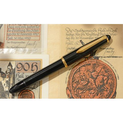 Vintage-Senator-Windsor-Kolbenfueller-Schwarz